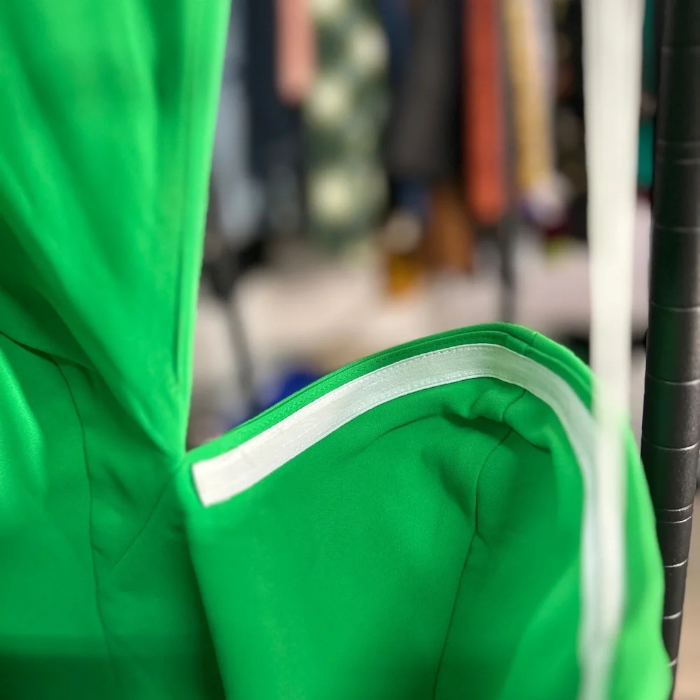 Amanda Uprichard | Revolve Gilda One-Shoulder Green Evening Gown with Thigh Slit - Picture 6 of 10